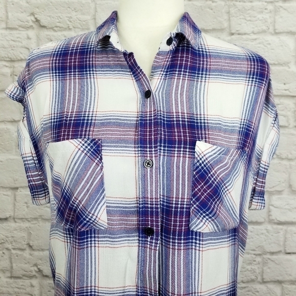 Rails Britt white blue red plaid short sleeve button front top women's size XS - Picture 4 of 9